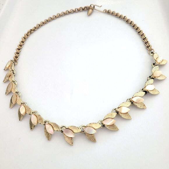 Vintage Gold-Tone Leaf Chain Necklace With Mother-Of-Pearl Accents - Picture 2 of 4